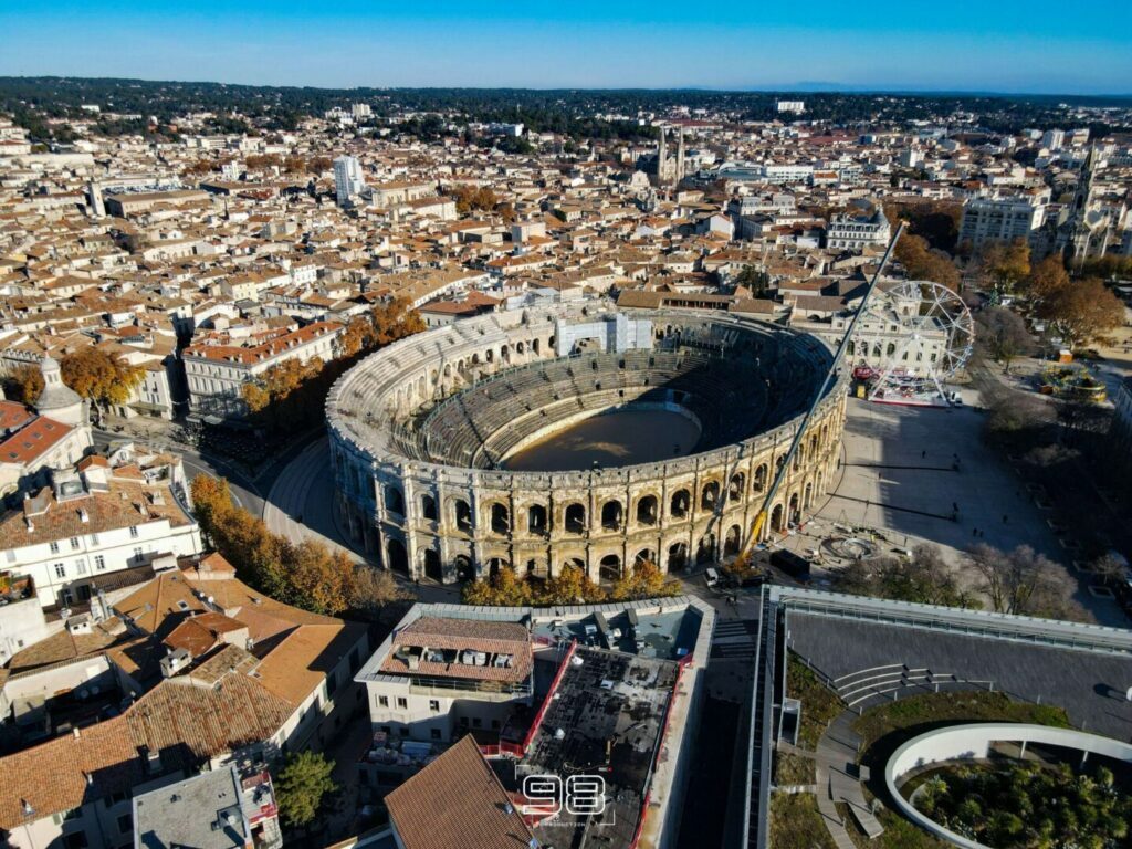 prise de vue aerienne arene de nimes