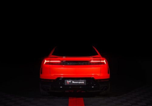 Shooting photo et vidéo automobile : mise en scène d’un Lamborghini Urus