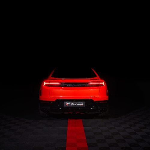 LAMBO URUS-10