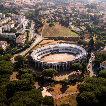 Les arènes de frejus vue du ciel