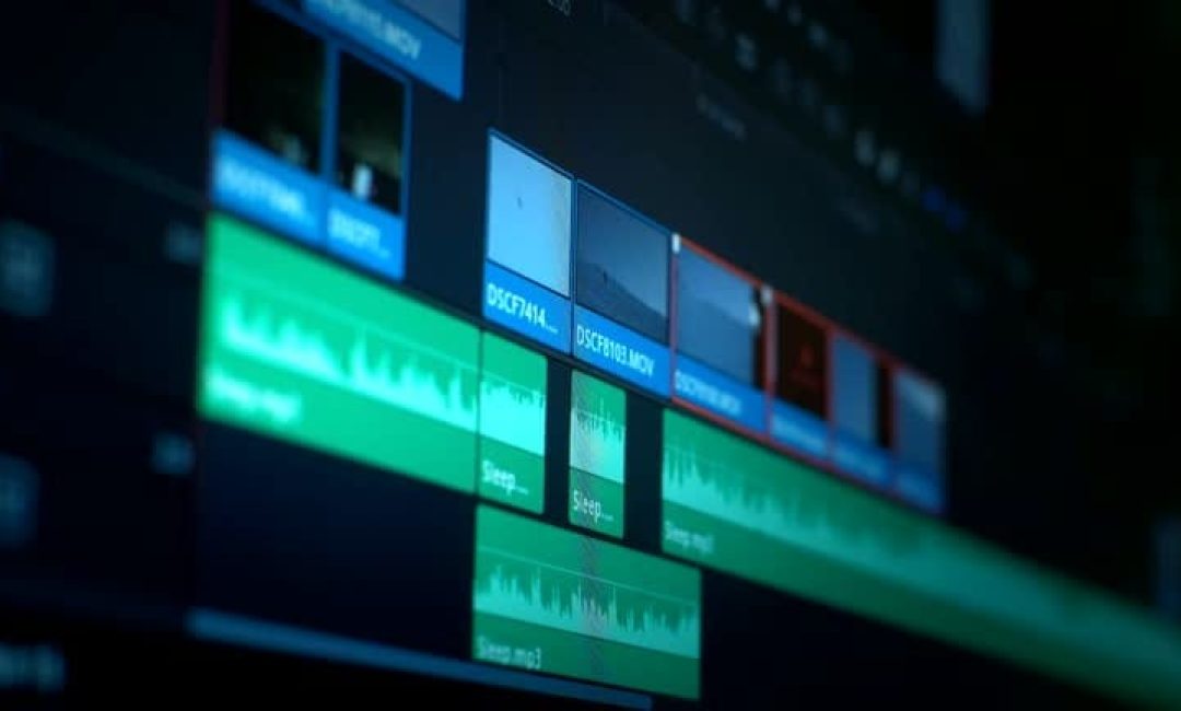 Besoin d’un montage vidéo professionnel ? 98 Production est là pour vous ! Si vous recherchez des vidéos de qualité professionnelle, et que vous souhaitez passer à l’étape supérieure, 98 Production est l'entreprise qu'il vous faut. Basée à Montpellier, nous offrons des services de montage vidéo haut de gamme, que ce soit pour des projets d'entreprise, des films, ou des vidéos événementielles. Grâce à notre équipe expérimentée et à notre équipement de pointe, nous vous garantissons des résultats qui feront briller vos projets !