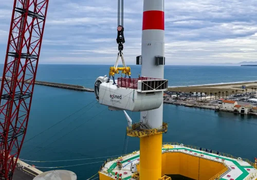 Captation drone du projet Eolmed / Pose de la nacelle
